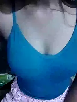 Snapshot of Ayesha_Khan1 chatting on 05-24-26, 02:00 Ayesha Khan1 online show from 05-24-26, 02:00