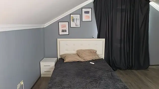 Naomi Demio online show from 02-13-26, 08:25