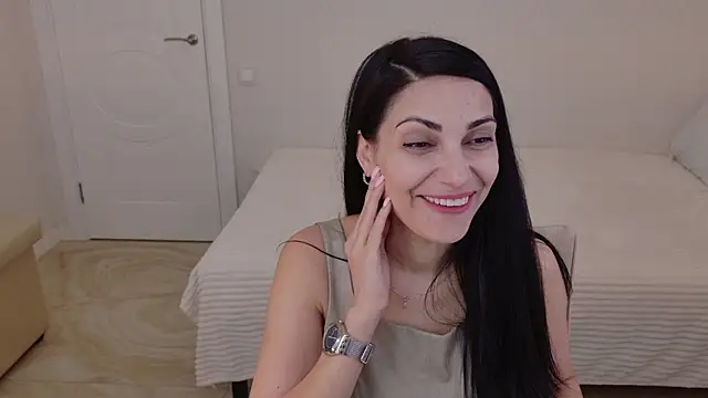 LovelyBeatrice online show from 03-12-26, 11:03