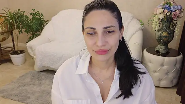 LovelyBeatrice online show from 03-23-26, 10:15