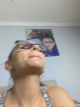 HiddendesireXO01 online show from 06-26-26, 07:09
