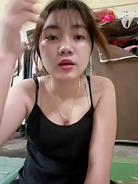 Snapshot of Pinks_cool chatting on 04-21-26, 02:34 Pinks cool online show from 04-21-26, 02:34