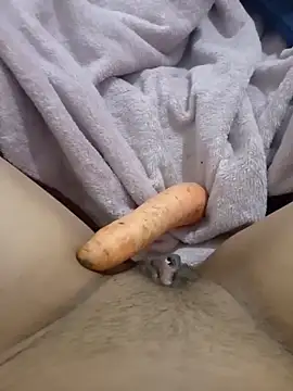 Snapshot of hanina127 chatting on 03-01-26, 02:55 hanina127 online show from 03-01-26, 02:55