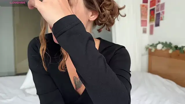 cutiemari online show from 07-10-26, 04:56