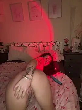 ValenciaTheVixenXX online show from 03-27-26, 10:33