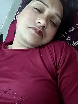 Cute-karisma1234 online show from 02-24-26, 06:20