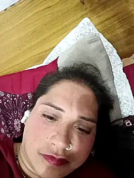 Cute-karisma1234 online show from 03-01-26, 03:12