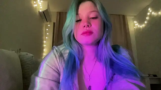 Lulu Di online show from 04-18-26, 06:21