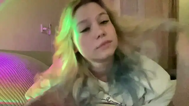 Lulu Di online show from 03-22-26, 08:43