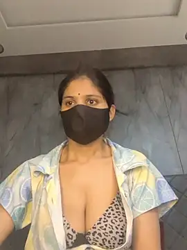 Cute shikaa online show from 04-13-26, 11:25