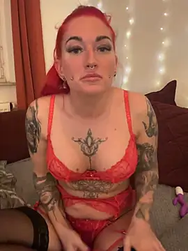 MrsRedFoxy online show from 02-13-26, 09:48