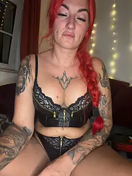 MrsRedFoxy online show from 06-30-26, 08:53