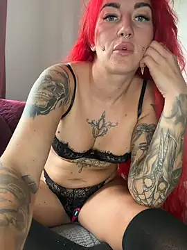 MrsRedFoxy online show from 07-06-26, 11:17