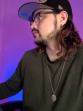 Derek Vow online show from 05-05-26, 10:57