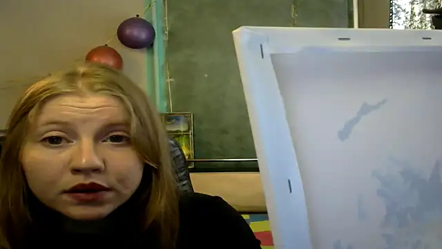 Snapshot of Space_Girls_699 chatting on 04-29-26, 12:53 Space Girls 699 online show from 04-29-26, 12:53