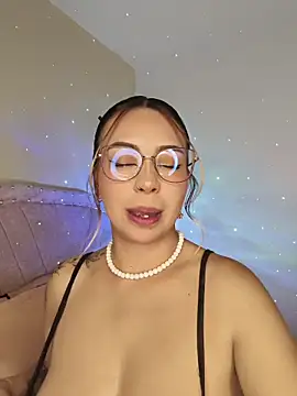 BellaDonna 16 online show from 05-21-26, 10:18