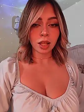 Snapshot of BellaDonna_16 chatting on 02-21-26, 04:03 BellaDonna 16 online show from 02-21-26, 04:03