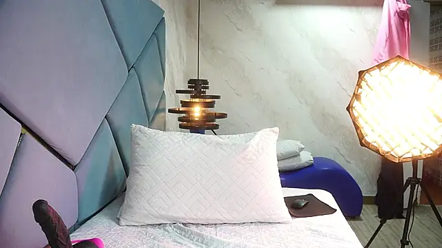 karol sm online show from 04-16-26, 02:45