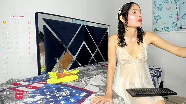 Snapshot of Ninna_Vergara chatting on 07-05-26, 01:32 Ninna Vergara online show from 07-05-26, 01:32
