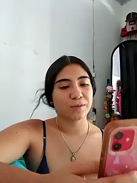 Snapshot of Ailen-cute chatting on 02-26-26, 06:52 Ailen-cute online show from 02-26-26, 06:52