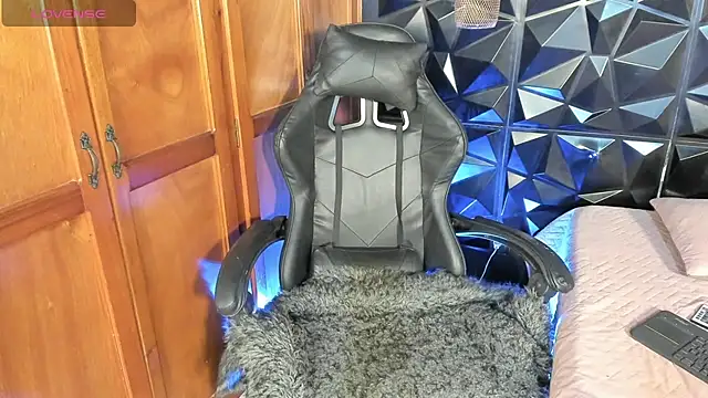 Snapshot of liia_marin chatting on 02-02-26, 04:44 liia marin online show from 02-02-26, 04:44