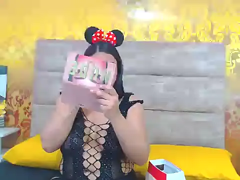 Snapshot of elianacollins23 chatting on 02-21-26, 03:52 elianacollins23 online show from 02-21-26, 03:52