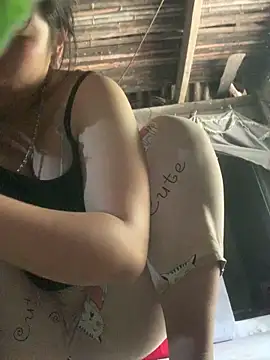 patry33 online show from 04-28-26, 05:23