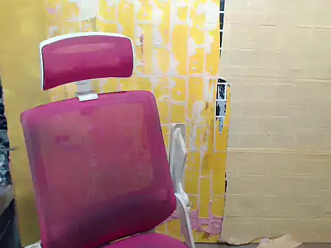JuicyFoxCock online show from 05-13-26, 12:34