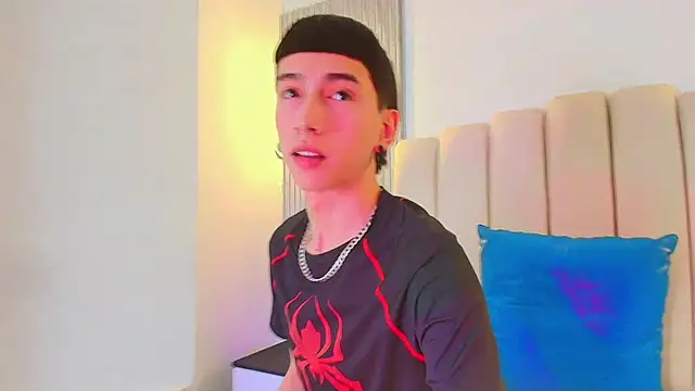 lian cameron online show from 03-24-26, 03:50