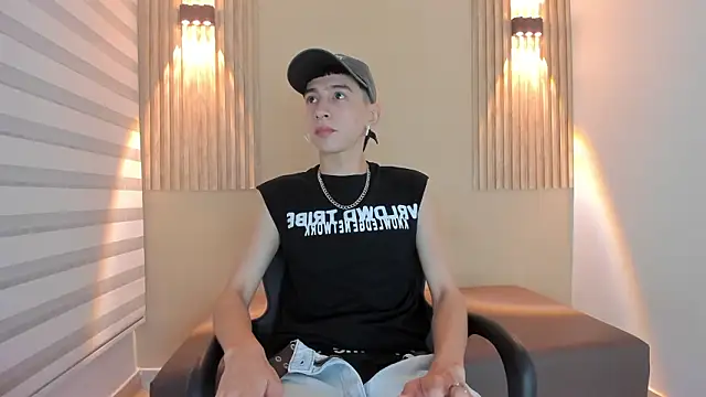 lian cameron online show from 02-02-26, 03:49