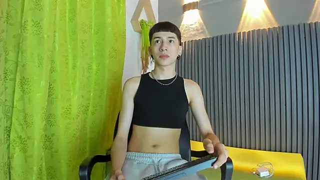 lian cameron online show from 03-05-26, 03:58