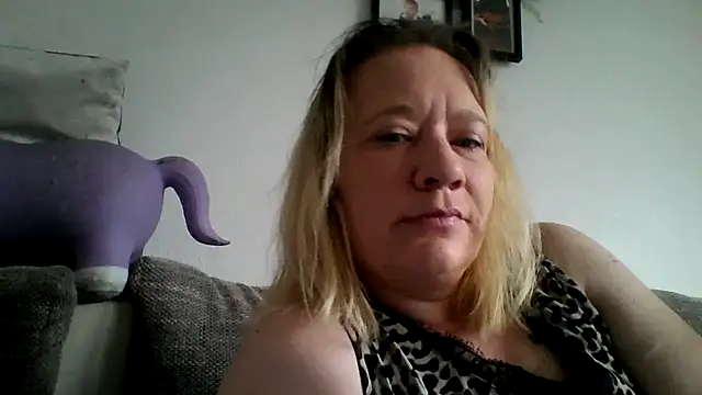 T3ufelsweib online show from 03-11-26, 10:09