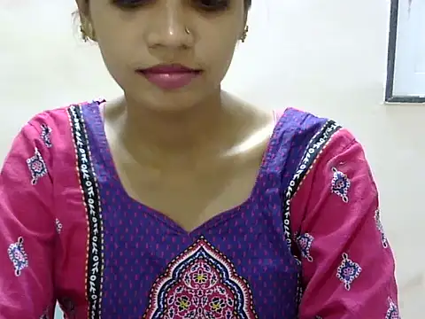Kulsum S online show from 06-18-26, 01:05