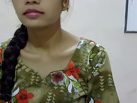 Kulsum S online show from 06-14-26, 01:56
