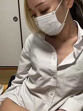 Snapshot of yui__yuichan chatting on 03-03-26, 04:52 yui yuichan online show from 03-03-26, 04:52