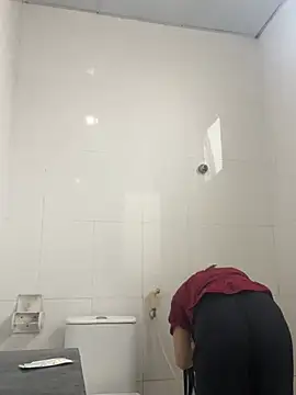 Snapshot of Lyn-be99 chatting on 02-17-26, 09:17 Lyn-be99 online show from 02-17-26, 09:17