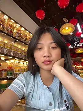 Lyn-be99 online show from 04-04-26, 03:57