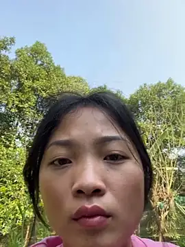 Snapshot of Lyn-be99 chatting on 02-27-26, 07:19 Lyn-be99 online show from 02-27-26, 07:19