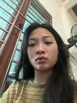 Snapshot of Lyn-be99 chatting on 02-16-26, 12:31 Lyn-be99 online show from 02-16-26, 12:31