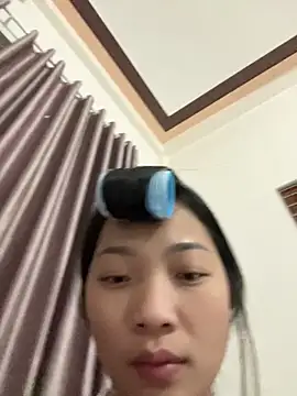 Snapshot of Lyn-be99 chatting on 02-03-26, 01:16 Lyn-be99 online show from 02-03-26, 01:16