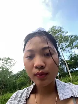 Lyn-be99 online show from 05-19-26, 10:44