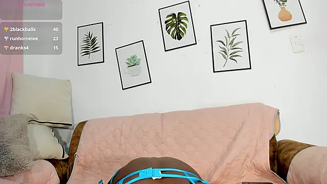 DomenicaW online show from 02-26-26, 03:06