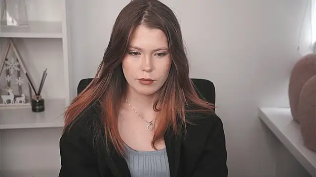 Snapshot of MarnieWootan chatting on 02-26-26, 04:45 MarnieWootan online show from 02-26-26, 04:45