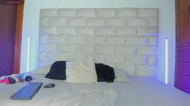 HollyGrey  online show from 02-26-26, 11:32