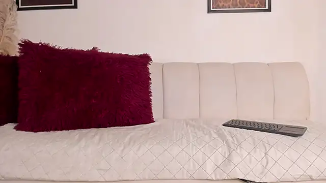 Naomi bennet online show from 03-05-26, 10:23