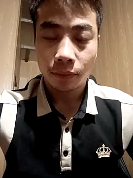 Snapshot of Henry_xx01 chatting on 05-11-26, 04:48 Henry xx01 online show from 05-11-26, 04:48