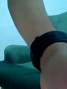 Snapshot of Ryzca chatting on 02-20-26, 12:18 Ryzca online show from 02-20-26, 12:18