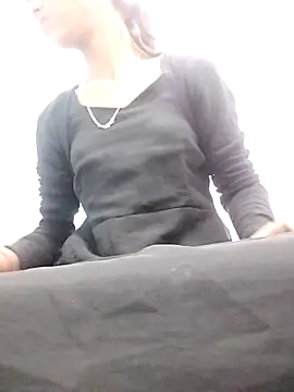 Snapshot of Noor-09- chatting on 02-06-26, 06:09 Noor-09- online show from 02-06-26, 06:09