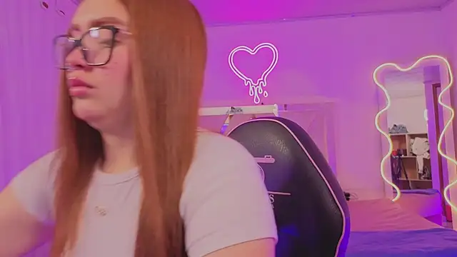 Snapshot of SABRIINA_TAY chatting on 02-12-26, 11:54 SABRIINA TAY online show from 02-12-26, 11:54