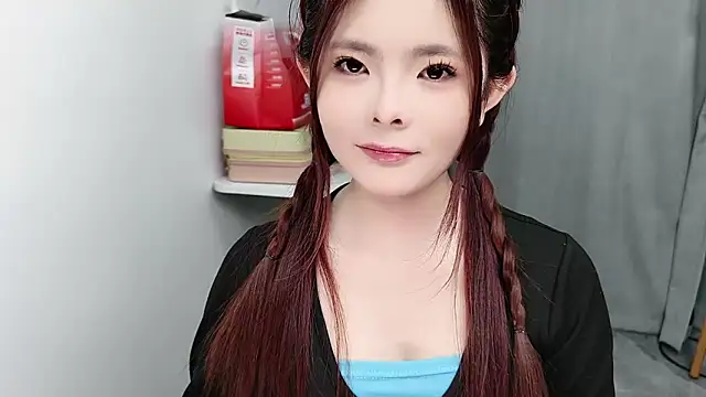 Snapshot of cherry-_-cherry chatting on 02-13-26, 01:49 cherry- -cherry online show from 02-13-26, 01:49